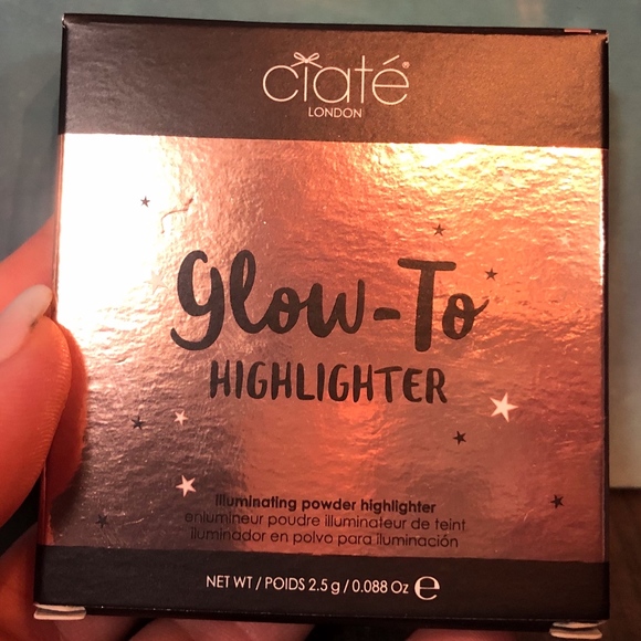 Ciate London Glow-To Highlighter in Moondust - Picture 3 of 4